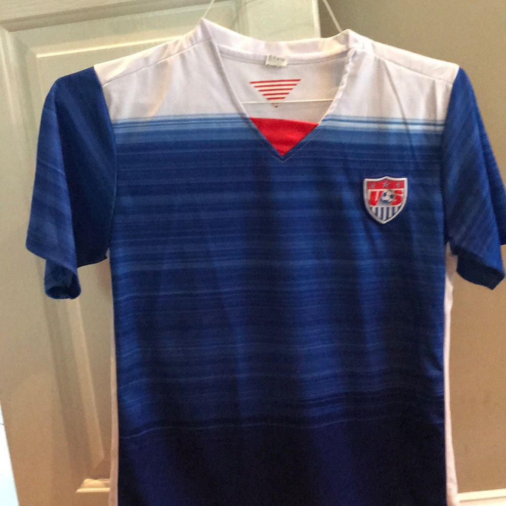 USA “Press” shirt. Size 14 (approx).
